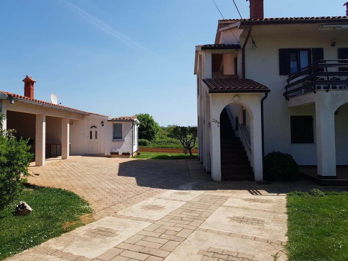 Apartment Ulika Marčana Zewnętrze zdjęcie